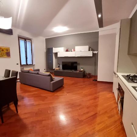 La Casa Di Cris - Milano, Appartamento Zona Sempione Esterno foto